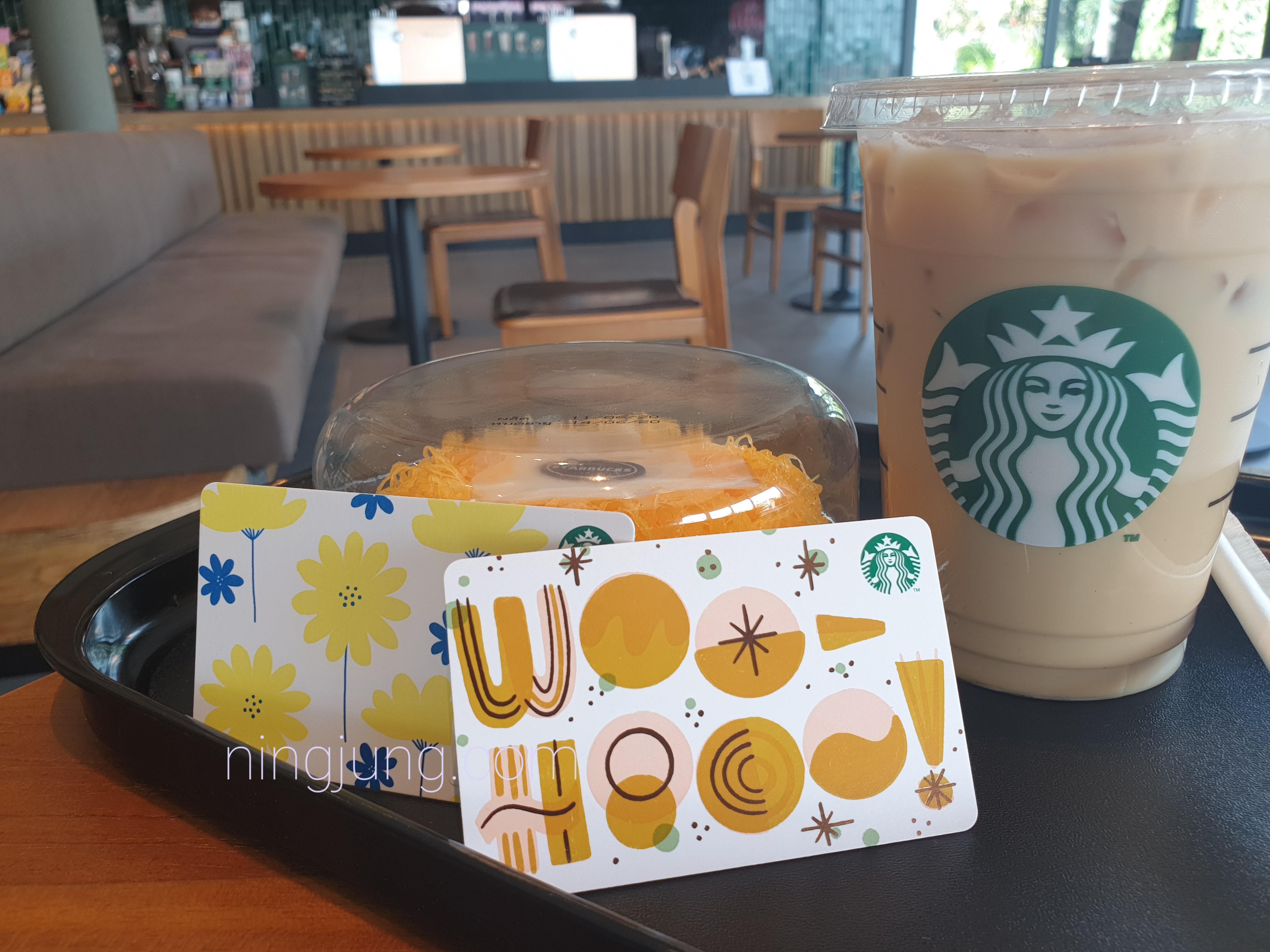 Starbucks Card Thailand 2020 : Woo Hoo and Daisy
